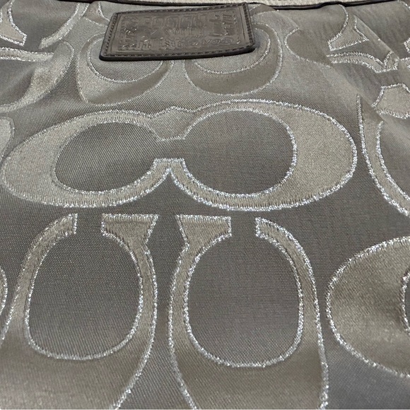 Coach Poppy Signature Gray silver Canvas Leather Trim zipper tote shoulder bag - Picture 8 of 15